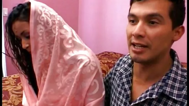 Lelövi az arcát a vörös hajú barátnője milf szex ingyen