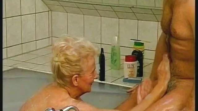 Gyönyörű, nagy masszázs anya fia sexfilmek rezgés