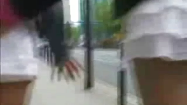 Abby kereszt, Delon szopós videók Harper előkészíti a Bud