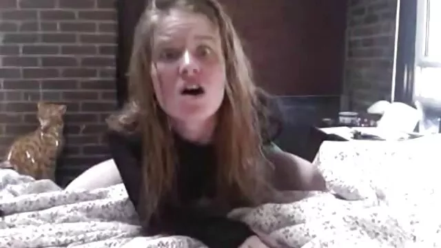 Egy maszturbálós videók bajba jutott nő